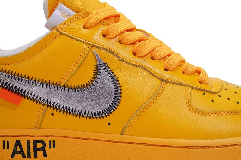 Nike Air Force 1 Low OFF-WHITE University Gold Metallic Silver