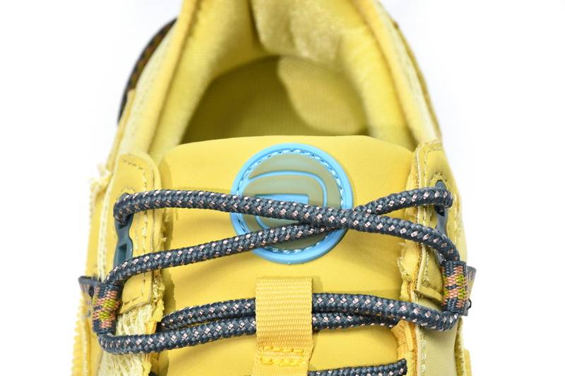 Nike Air Max 1 Travis Scott Cactus Jack Saturn Gold