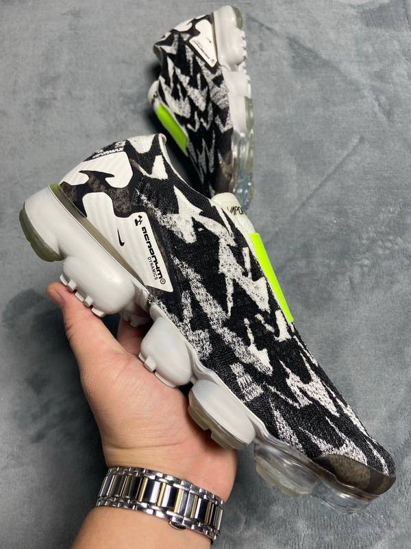 Nike Air VaporMax Moc 2 Acronym Light Bone​