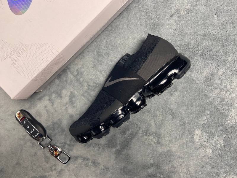 Nike Air VaporMax Moc Triple Black
