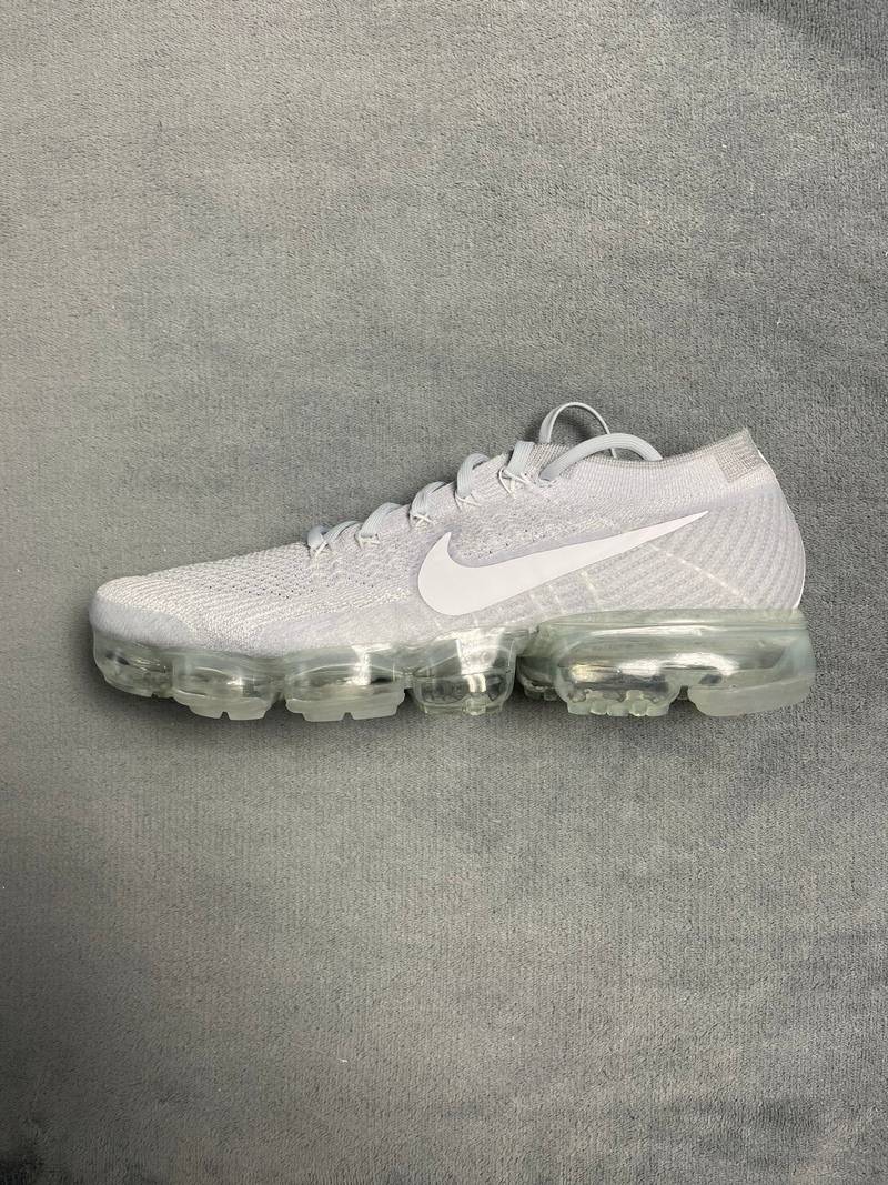 Nike Air VaporMax Pure Platinum​
