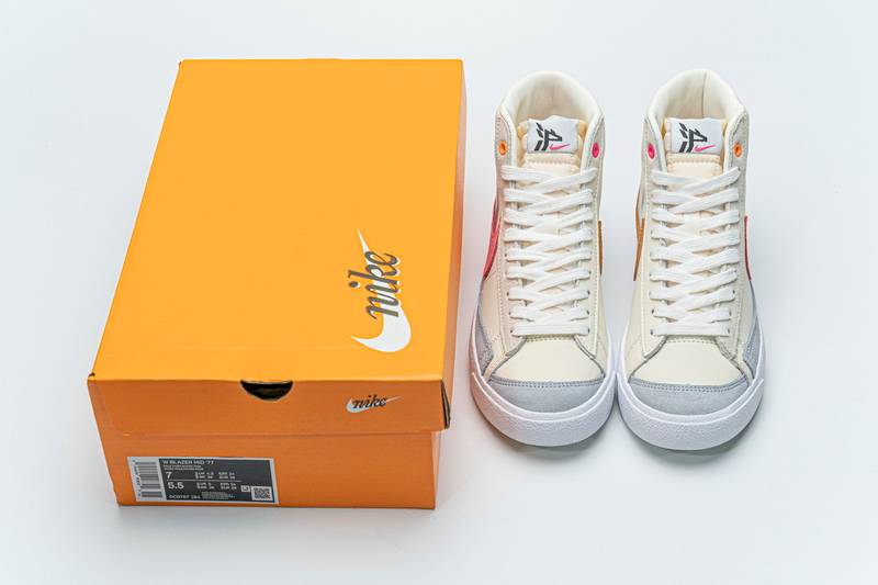 Nike Blazer Mid 77 Beige Pink Blue