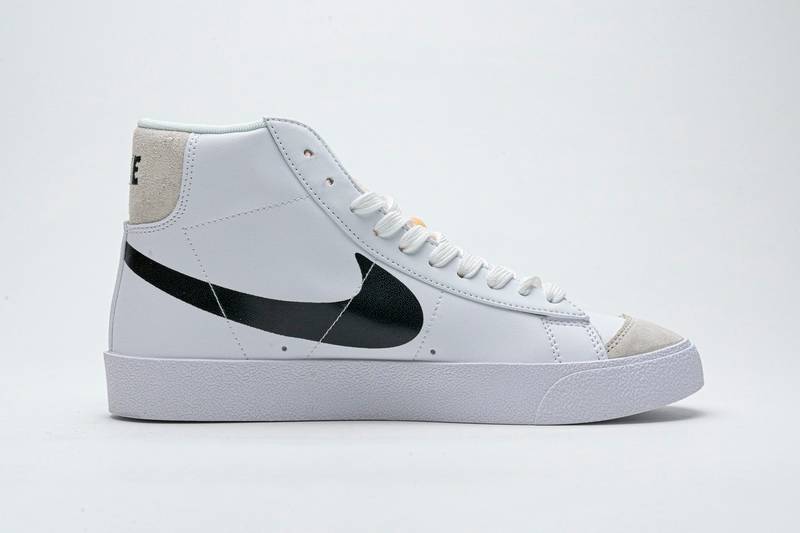 Nike Blazer Mid 77 Vintage “Reverse Logo​