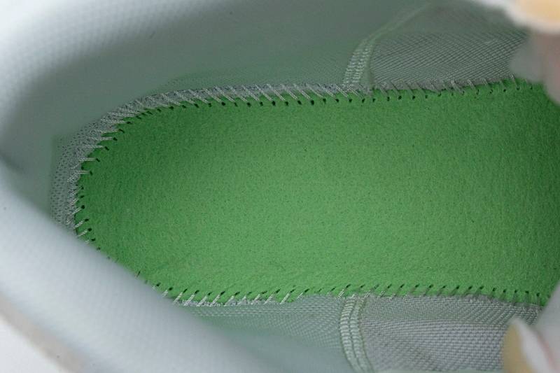 Nike Blazer Mid 77 Vintage “Reverse Logo​