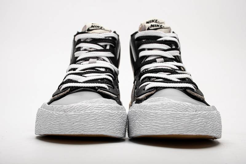 Nike Blazer Mid sacai Black Grey