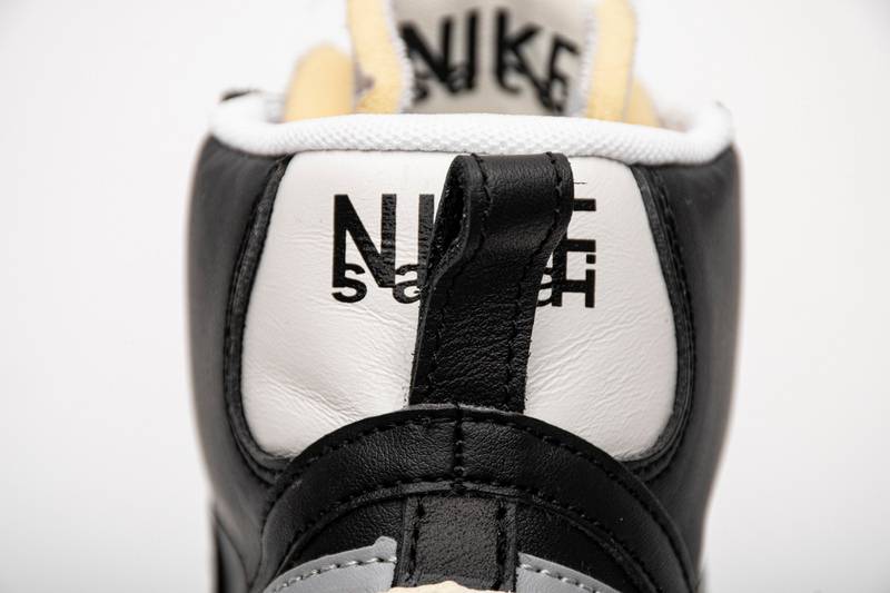 Nike Blazer Mid sacai Black Grey