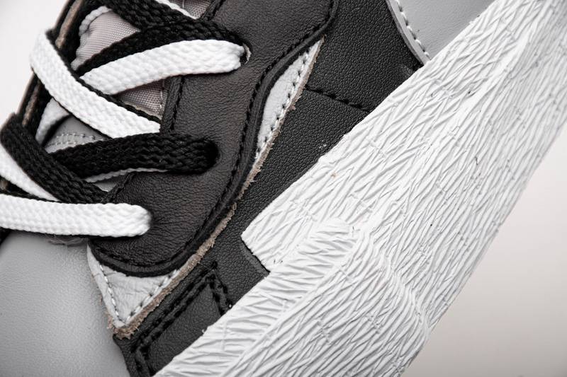 Nike Blazer Mid sacai Black Grey