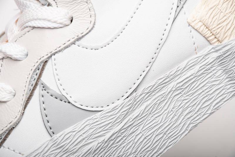 Nike Blazer Mid sacai White Grey