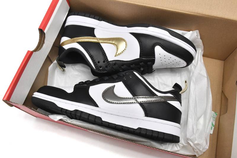 Nike Dunk Low Black White Metallic
