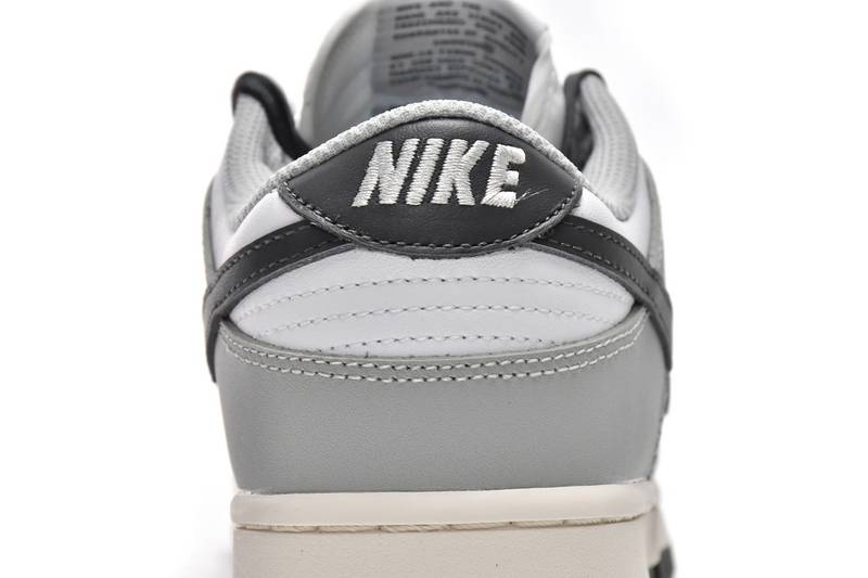Nike Dunk Low Light Smoke Grey