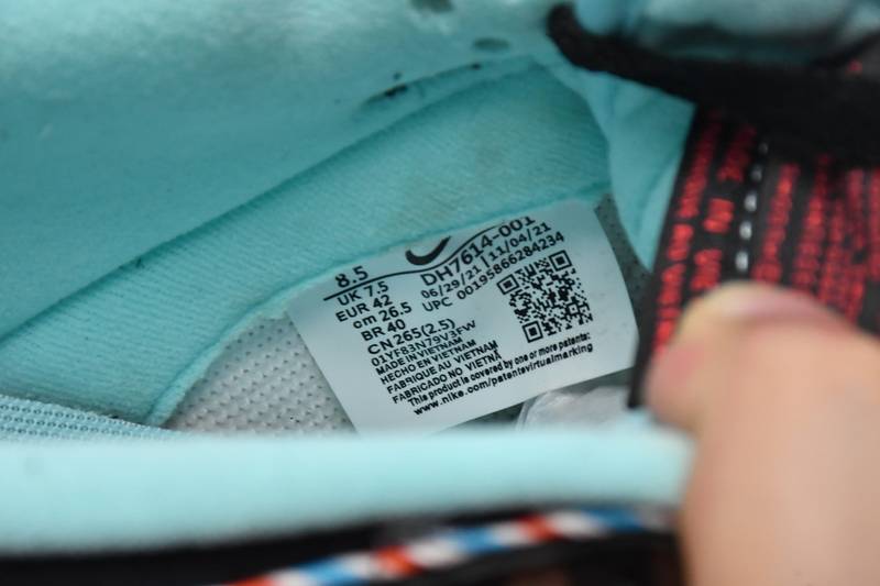 Nike Dunk Low SE Barber Shop Black