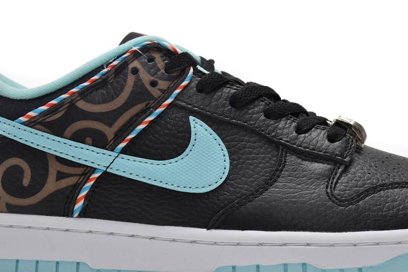 Nike Dunk Low SE Barber Shop Black