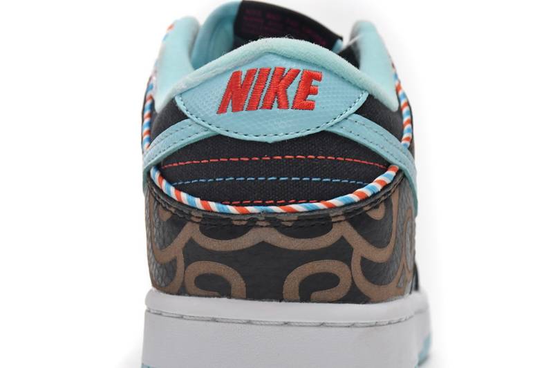 Nike Dunk Low SE Barber Shop Black
