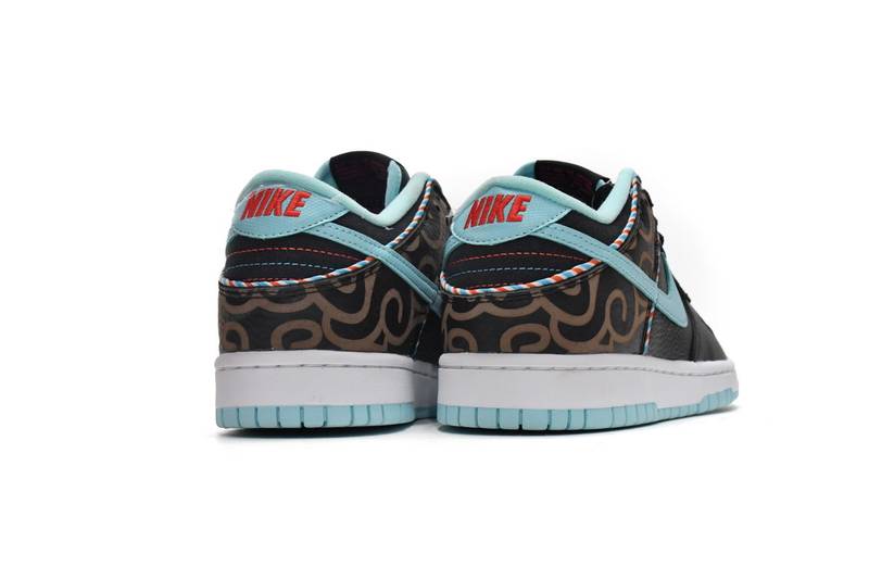 Nike Dunk Low SE Barber Shop Black