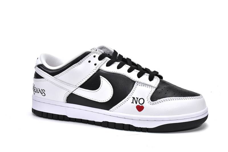 nike dunk low S*p*e black white