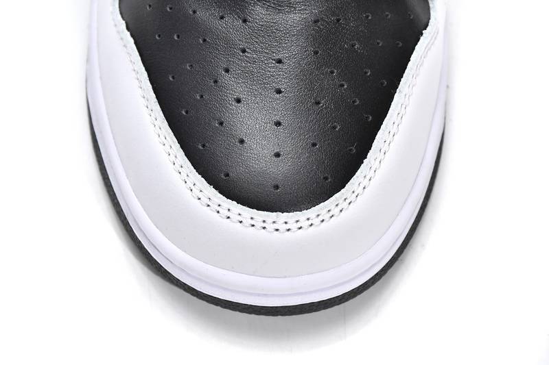 nike dunk low S*p*e black white