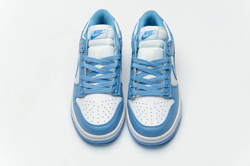 Nike Dunk Low UNC (2021)