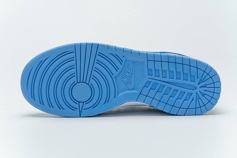 Nike Dunk Low UNC (2021)