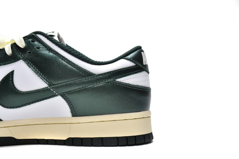 Nike Dunk Low Vintage Green