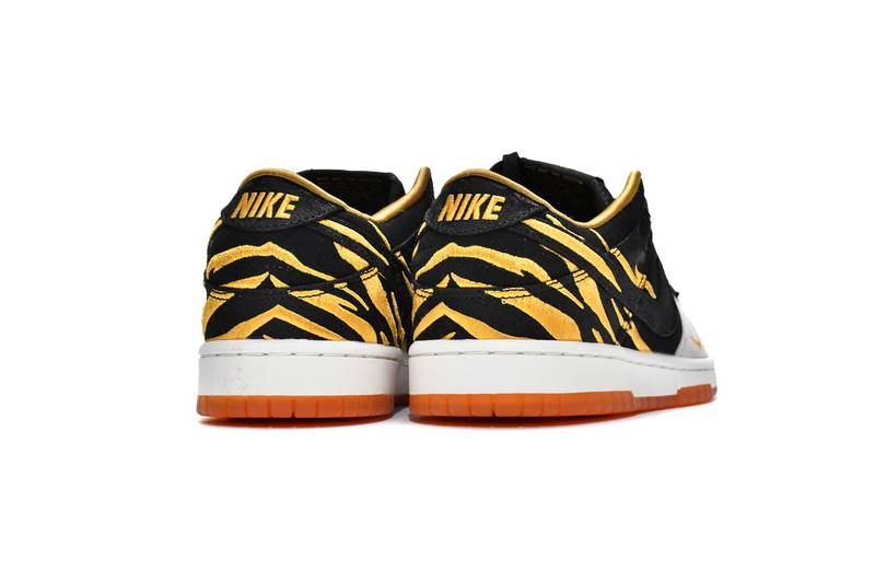Nike Dunk Low Year of the Tiger (2022)