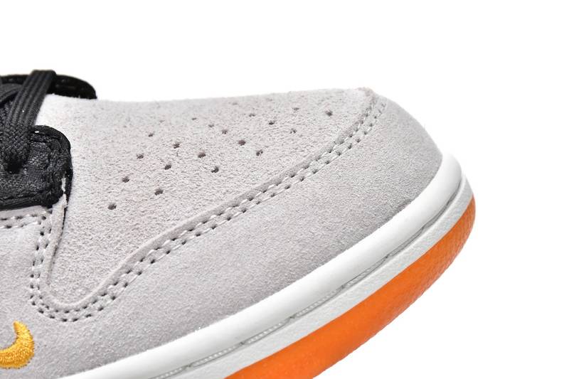 Nike Dunk Low Year of the Tiger (2022)