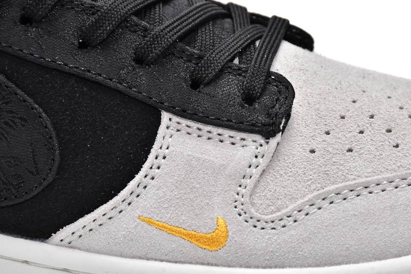 Nike Dunk Low Year of the Tiger (2022)