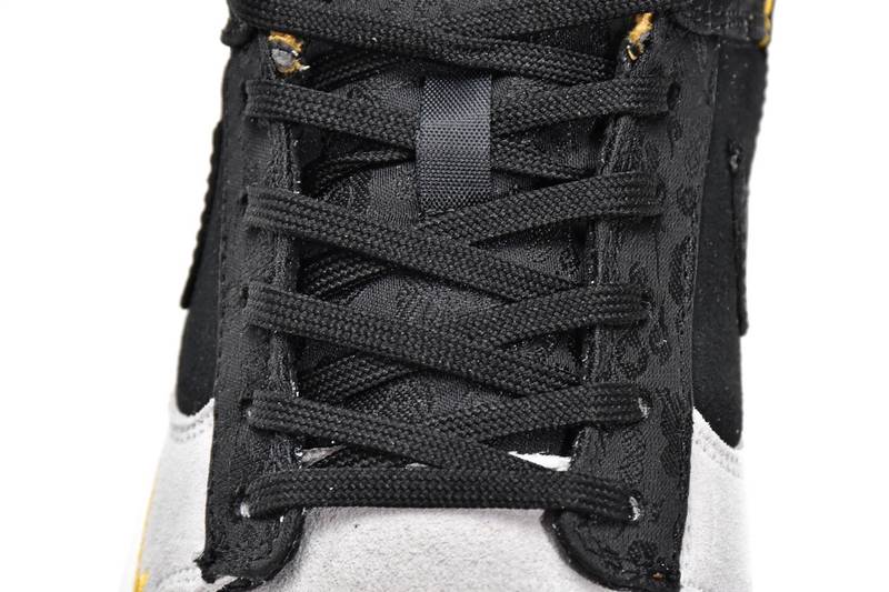 Nike Dunk Low Year of the Tiger (2022)