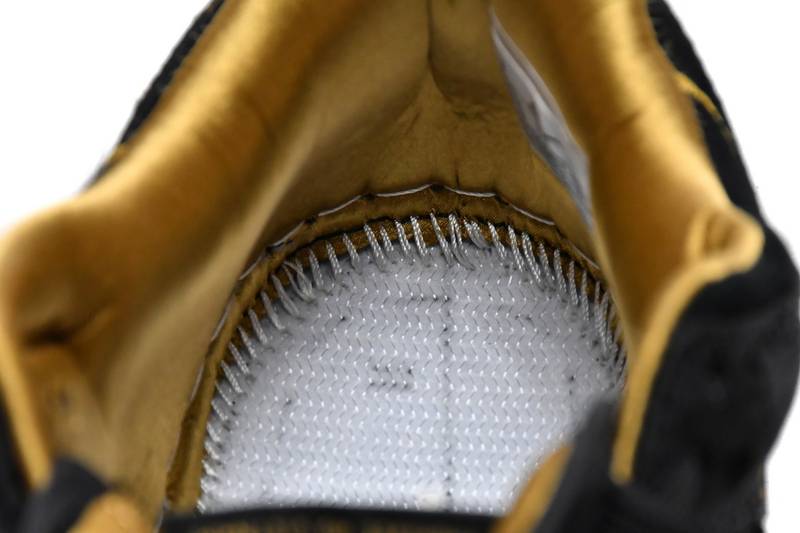 Nike Dunk Low Year of the Tiger (2022)