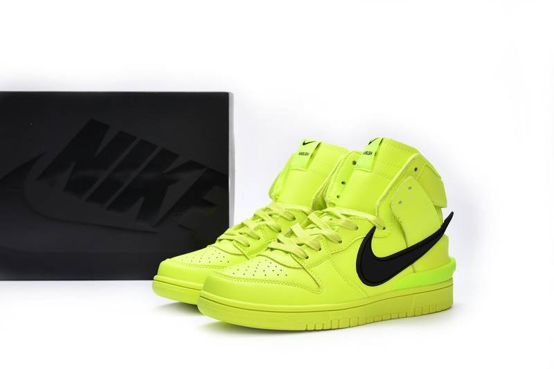 Nike SB Dunk High AMBUSH Flash Lime​