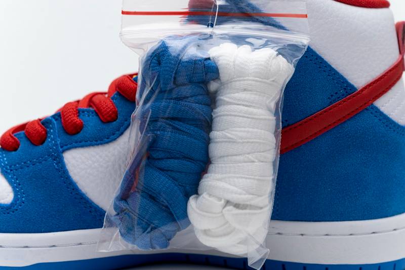 Nike SB Dunk High Doraemon