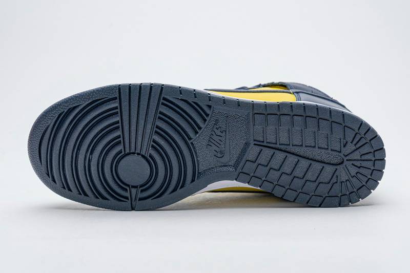 Nike SB Dunk High Michigan