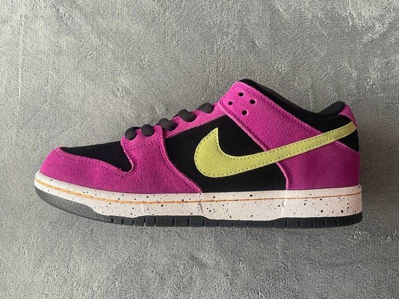 Nike SB Dunk Low ACG Terra Red Plum
