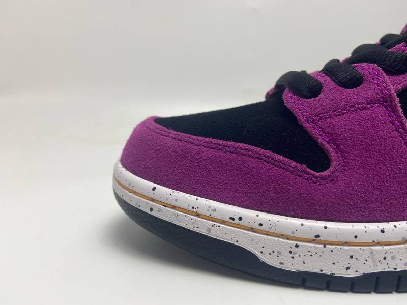 Nike SB Dunk Low ACG Terra Red Plum