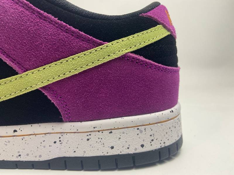 Nike SB Dunk Low ACG Terra Red Plum