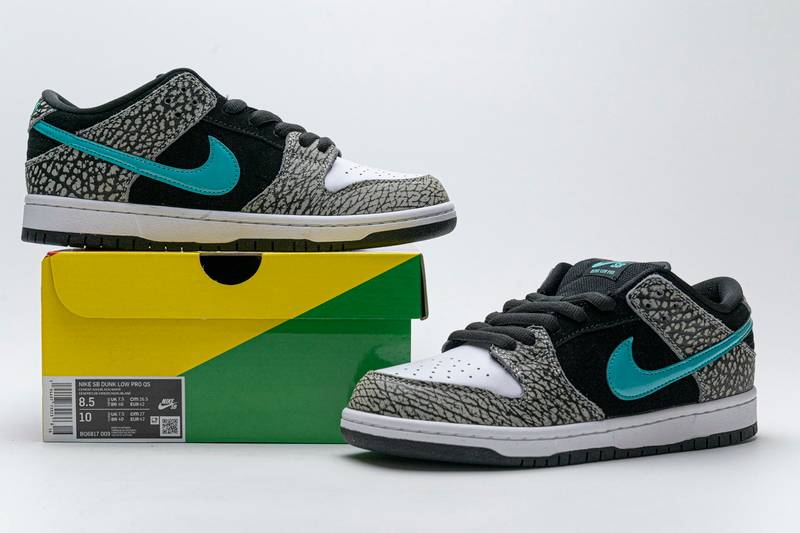 Nike SB Dunk Low atmos Elephant