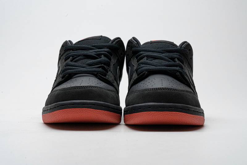 Nike SB Dunk Low Black Pigeon
