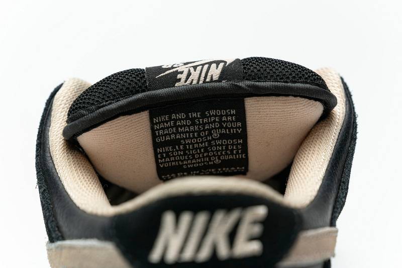 Nike SB Dunk Low Black Washed Coral