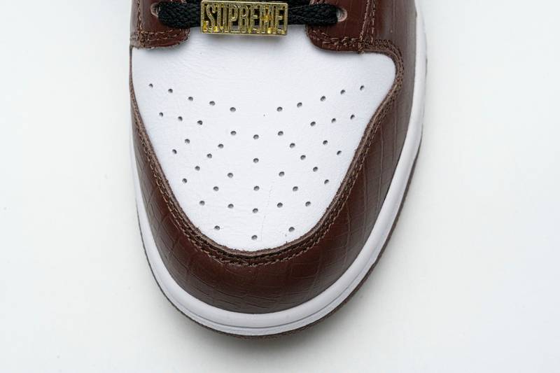 Nike SB Dunk Low Brown Stars