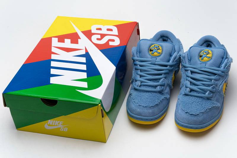 Nike SB Dunk Low Grateful Dead Blue Bear