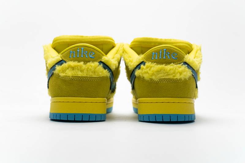 Nike SB Dunk Low Grateful Dead Yellow Bear