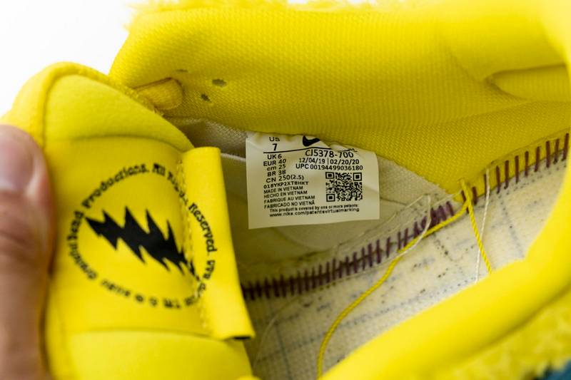 Nike SB Dunk Low Grateful Dead Yellow Bear