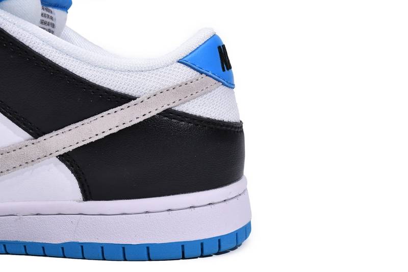 Nike SB Dunk Low Laser Blue