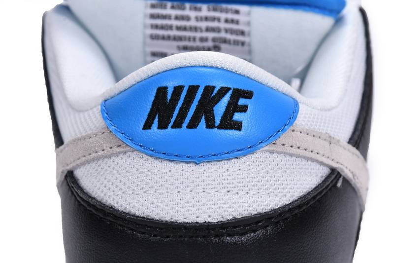 Nike SB Dunk Low Laser Blue