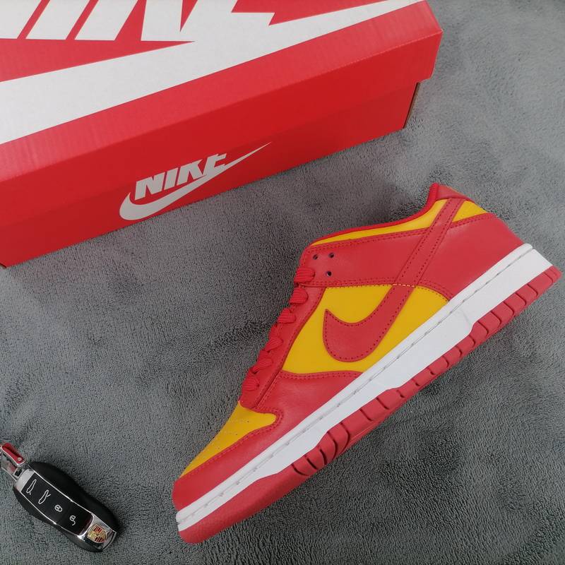 Nike SB Dunk Low Midas Gold​