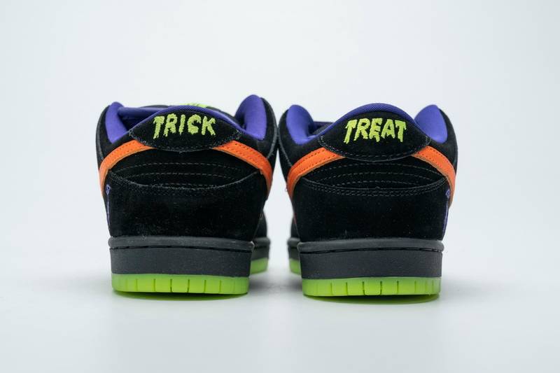 Nike SB Dunk Low Night of Mischief Halloween​