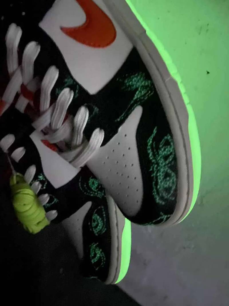 Nike SB Dunk Low PRM Halloween (2021)​