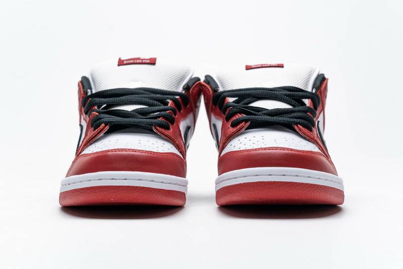 Nike SB Dunk Low Pro Chicago