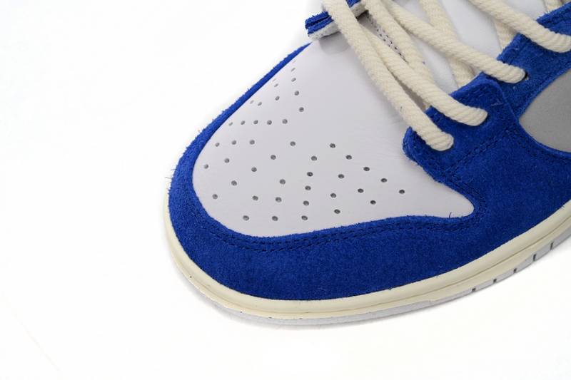 Nike SB Dunk Low Pro Fly Streetwear