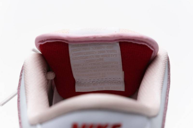 Nike SB Dunk Low PRO OG QS Pink Pigeon