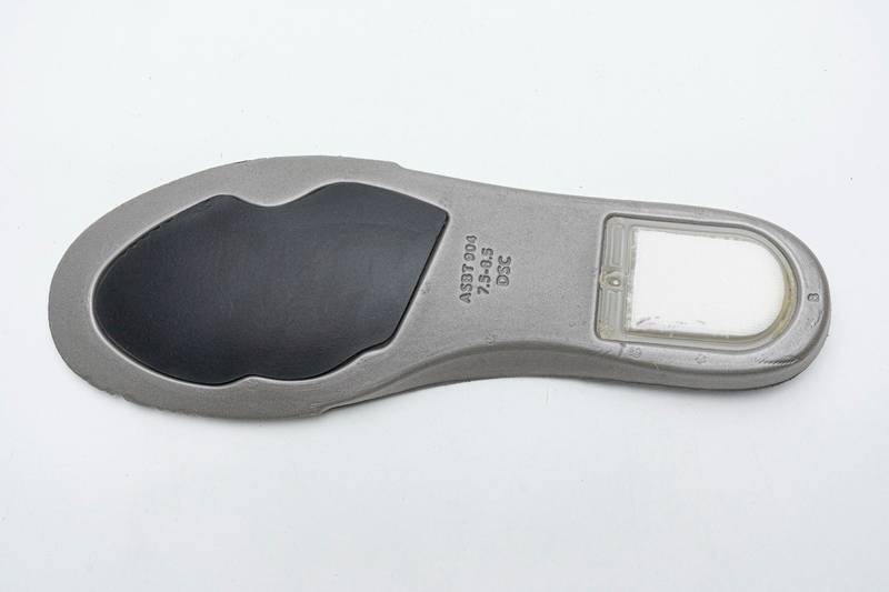 Nike SB Dunk Low Pro Vietnam 25th Anniversary